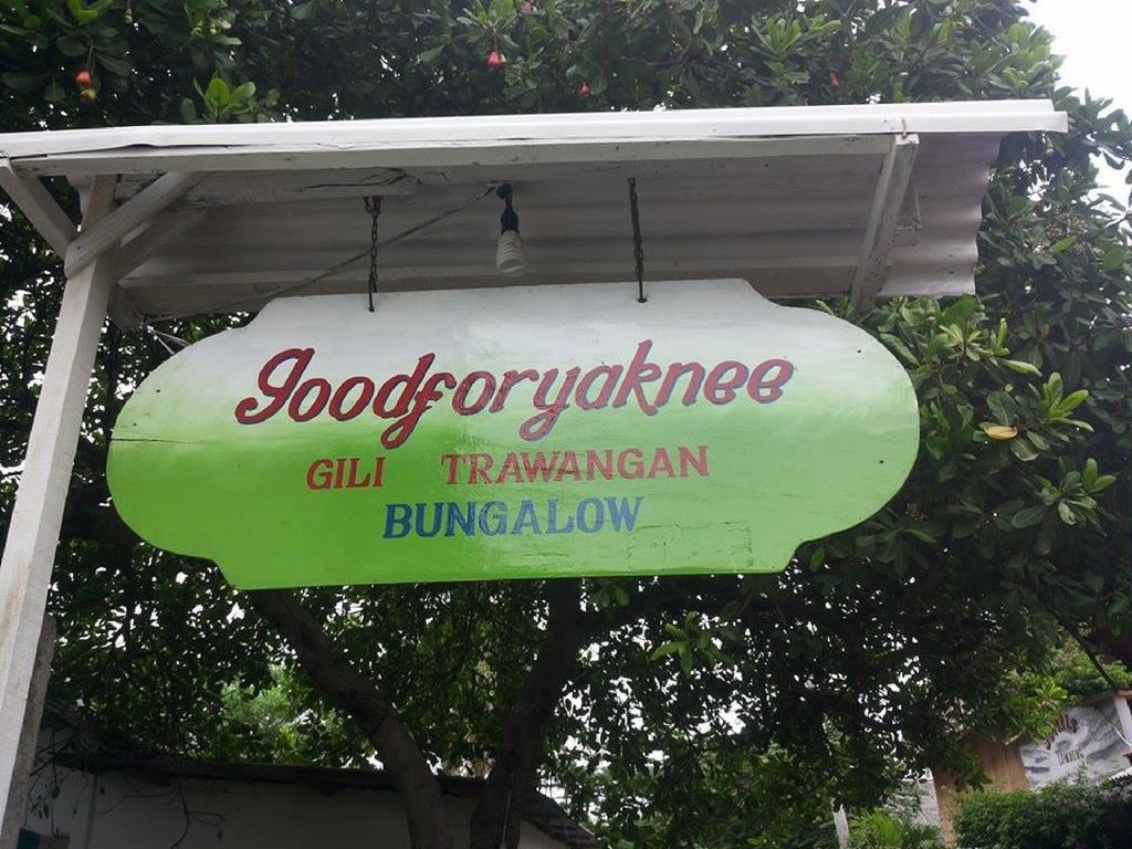 Good For Ya Knee Hostel & Bungalows (Adults Only) Gili Trawangan Chambre photo