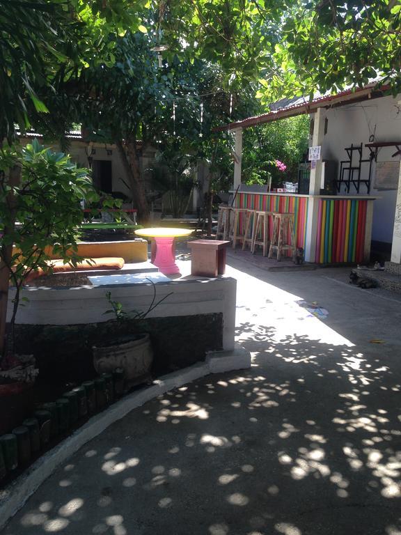 Good For Ya Knee Hostel & Bungalows (Adults Only) Gili Trawangan Extérieur photo