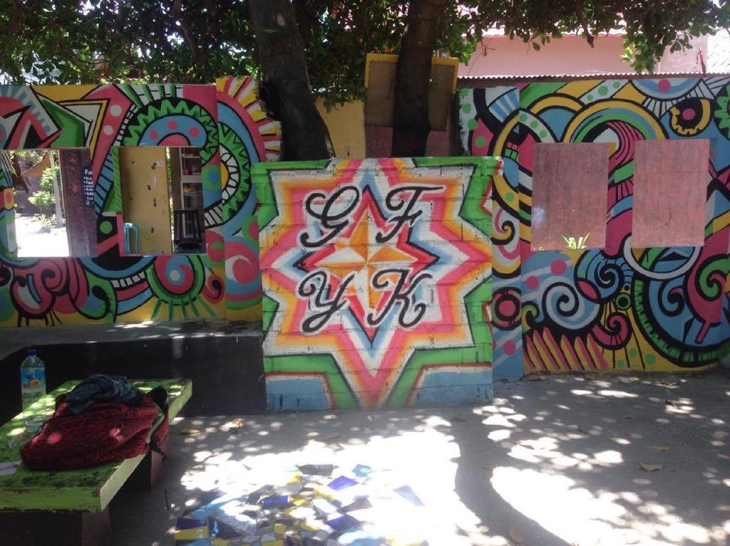 Good For Ya Knee Hostel & Bungalows (Adults Only) Gili Trawangan Extérieur photo