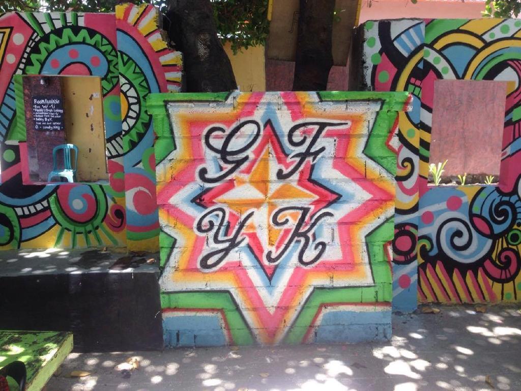 Good For Ya Knee Hostel & Bungalows (Adults Only) Gili Trawangan Extérieur photo