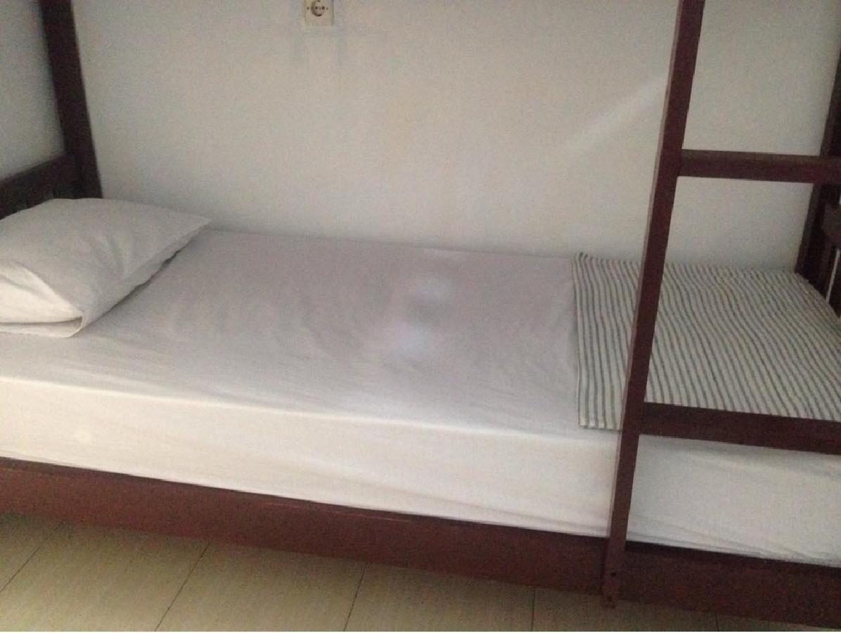Good For Ya Knee Hostel & Bungalows (Adults Only) Gili Trawangan Extérieur photo