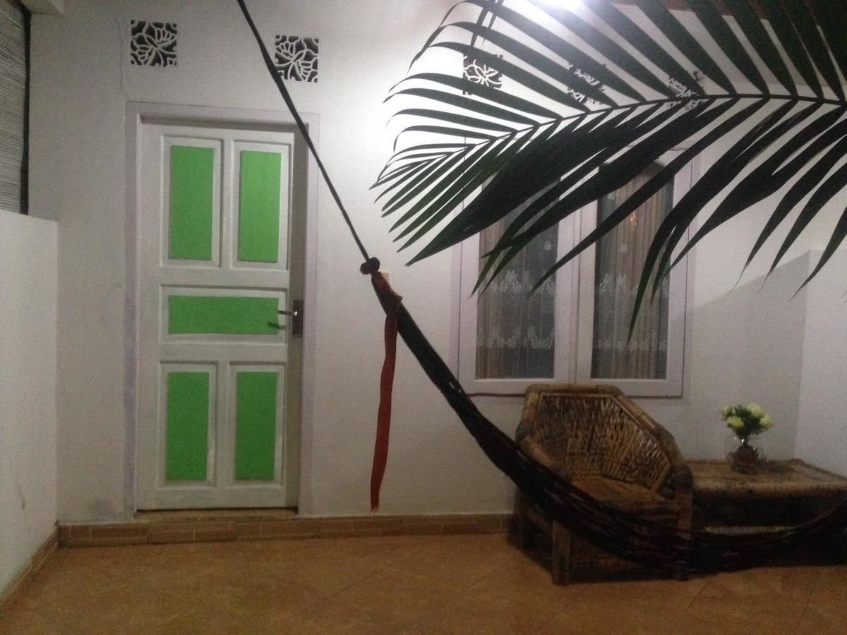 Good For Ya Knee Hostel & Bungalows (Adults Only) Gili Trawangan Extérieur photo